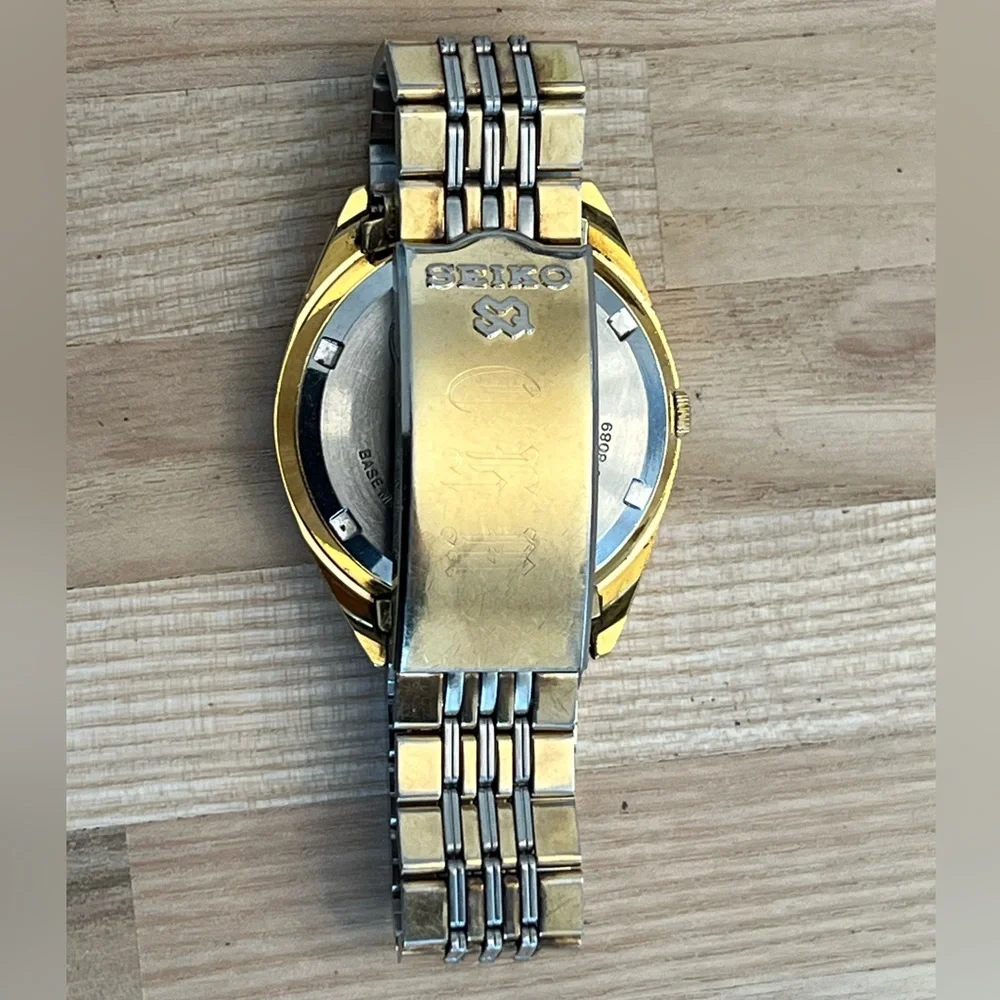 Seiko Men’s Watch Vintage Two-Tone Bracelet Gold-Tone Dial Day Date Window